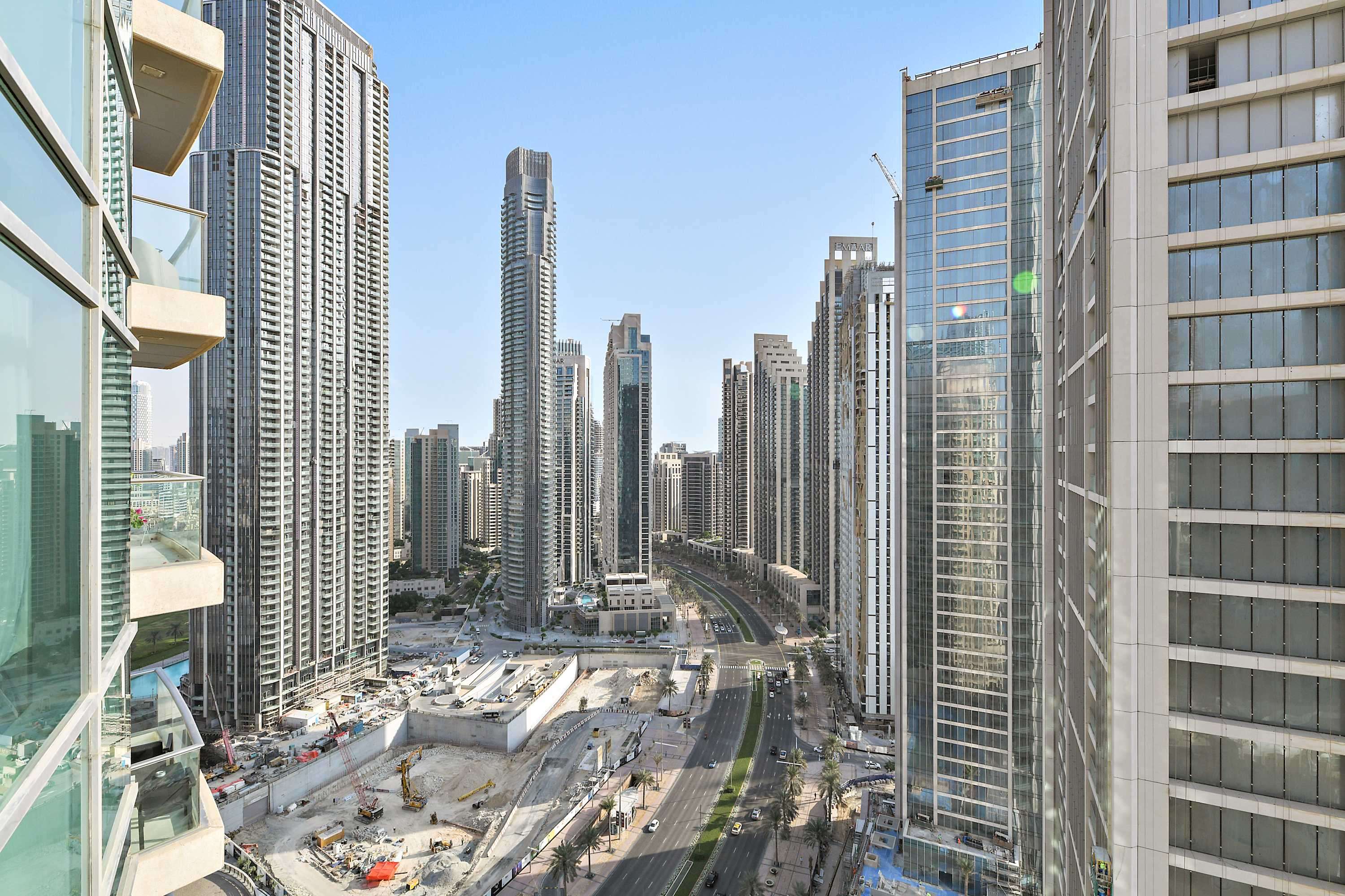 High Floor 2BDR in Lofts West, Near Burj Khalifa