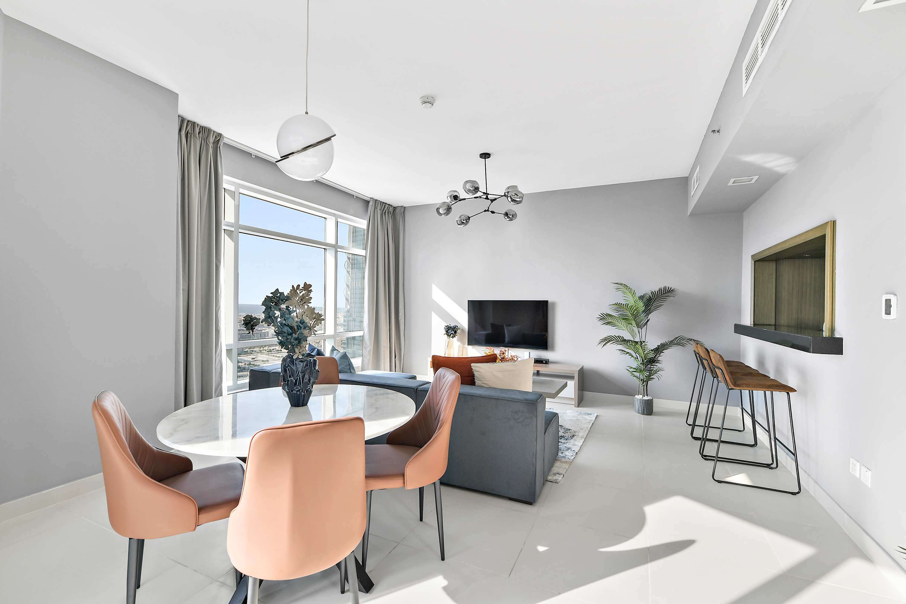 High Floor 2BDR in Lofts West, Near Burj Khalifa