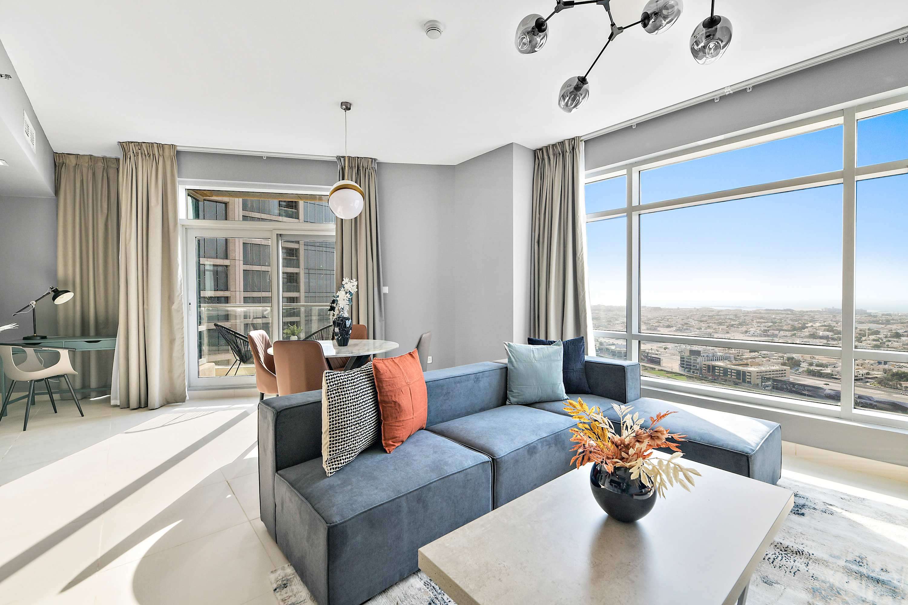 High Floor 2BDR in Lofts West, Near Burj Khalifa